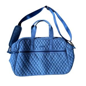 Vera Bradley blue quilted weekender tote